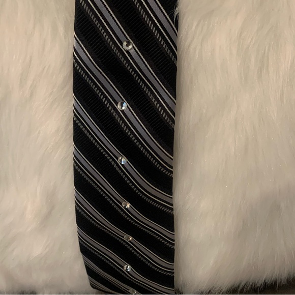Black & White w/Rhinestones Necktie - Picture 3 of 3
